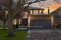 376 Carrier Lane, Oakville, ON L6H 5E9