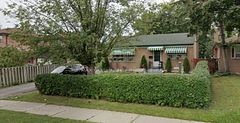 7084 Minotola Avenue, Mississauga, ON L4T 2S8