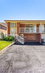 121 Cabana Drive, Toronto, ON M9L 1L1