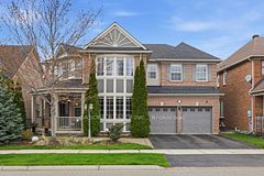 2295 Glazebrook Circle, Oakville, ON L6M 5B5