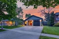38 Laurelcrest Street, Brampton, ON L6S 2R4