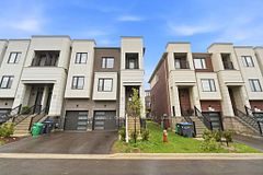 12 Heathrow Lane, Caledon, ON L7E 4M4