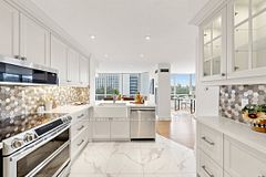 1320 Islington Avenue 701, Toronto, ON M9A 5C6