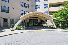 700 Dynes Road 101, Burlington, ON L7N 3M2