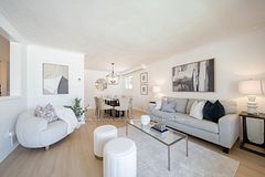 2002 Ingledale Road, Mississauga, ON L5J 2H2