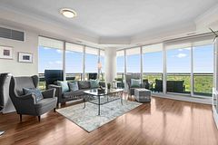 100 John Street 1702, Brampton, ON L6W 0A8