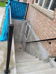 673 Bristol Road W, Mississauga, ON L5R 3S3