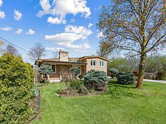 517 Pinegrove Road, Oakville, ON L6K 2C2