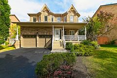 6843 Campbell Settler Court E, Mississauga, ON L5W 1B3