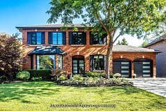 1319 Greeneagle Drive, Oakville, ON L6M 2N1