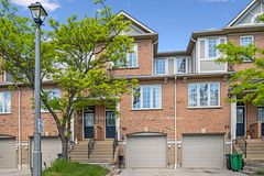5055 Heatherleigh Avenue 32, Mississauga, ON L5V 2R6