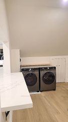 387 Roncesvalles Avenue, Toronto, ON M6R 2N1