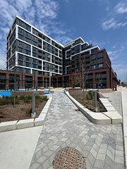 858 Dupont Street 624, Toronto, ON M6G 0C1