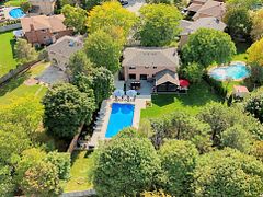2585 Kenna Court, Mississauga, ON L5K 2K4