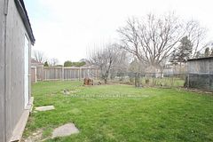185 Earnscliffe Circle, Brampton, ON L6T 2B6