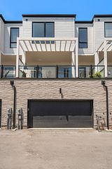 2280 Sovereign Street, Oakville, ON L6L 0H9