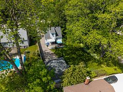 1481 Garnet Avenue, Mississauga, ON L5G 4C5