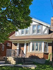 72 Eleventh Street, Toronto, ON M8V 3G5