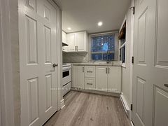 151 Dynevor Road Upper, Toronto, ON M6E 3X5