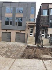 12 Creekbank Road Upper, Toronto, ON M6L 0A4