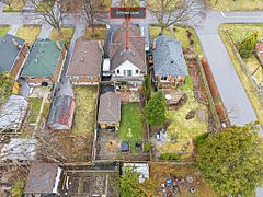 32 Green Lanes N/A, Toronto, ON M8Z 4V6