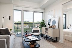 740 Dupont Street 515, Toronto, ON M6G 0A9