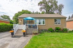1025 Pinegrove Road, Oakville, ON L6L 2W3