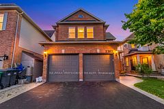 2362 Bankside Drive, Mississauga, ON L5M 6E3