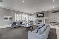 1450 Bishops Gate 409, Oakville, ON L6M 4N1