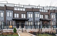 1155 straud Lane 4, Mississauga, ON L5J 0B3