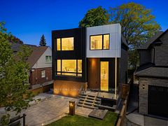 7 Bentley Drive, Toronto, ON M8Z 3L9