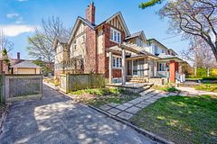 426 Armadale Avenue, Toronto, ON M6S 3X8