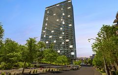 105 The Queens Way 1902, Toronto, ON M6S 5B5