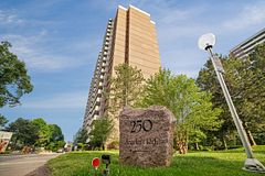 250 Scarlett Road 1307, Toronto, ON M6N 4X5