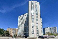 3700 Kaneff Crescent SPH8, Mississauga, ON L5A 4B8