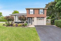 28 Bromley Crescent, Brampton, ON L6T 1Z1