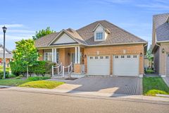 2 Larkdale Terrace 12, Brampton, ON L6R 1W5