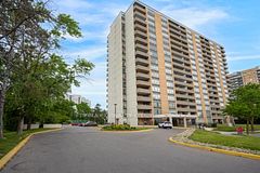 40 Panorama Court 404, Toronto, ON M9V 4M1