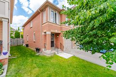 5030 Heatherleigh Avenue 157, Mississauga, ON L5V 2G7