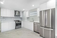 62 Davelayne Road, Toronto, ON M9M 2A7