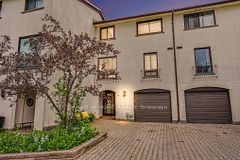 6679 Shelter Bay Road 21, Mississauga, ON L5N 2A2