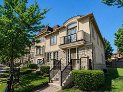 131 Robert Speck Parkway, Mississauga, ON L4Z 0A6