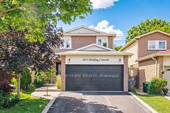 7013 Hickling Crescent, Mississauga, ON L5N 5A6