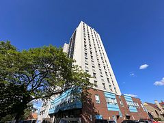 150 Lakeshore Road W 1003, Mississauga, ON L5H 3R2