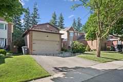 84 Cassander Crescent, Brampton, ON L6Z 1Z2