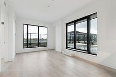 801 The Queensway 706, Toronto, ON M8Z 6A8