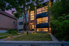 299 Quebec Avenue, Toronto, ON M6P 2V2