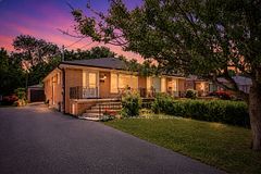 37 Newlin Crescent, Toronto, ON M3L 1X5