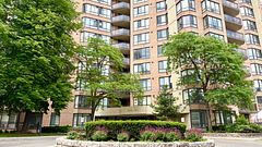 20 Cherrytree Drive 211, Brampton, ON L6Y 3V1