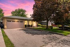 14 Massey Street, Brampton, ON L6S 2W1